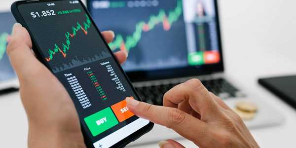When Is The Best Time To Buy Tech Shares?
